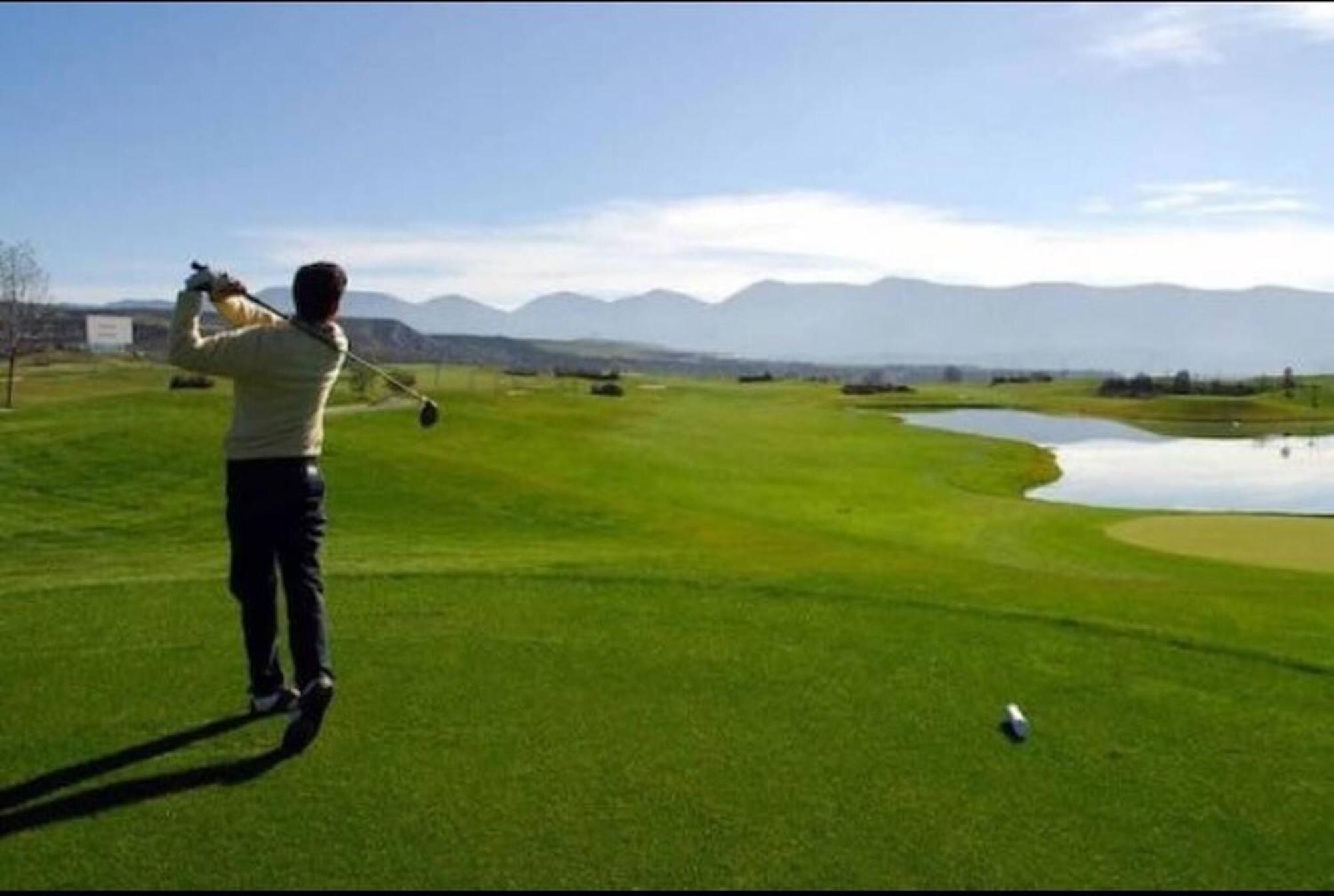 Coqueto Apto Con Vistas En Las Margas Golf N001 Sabinanigo Ngoại thất bức ảnh