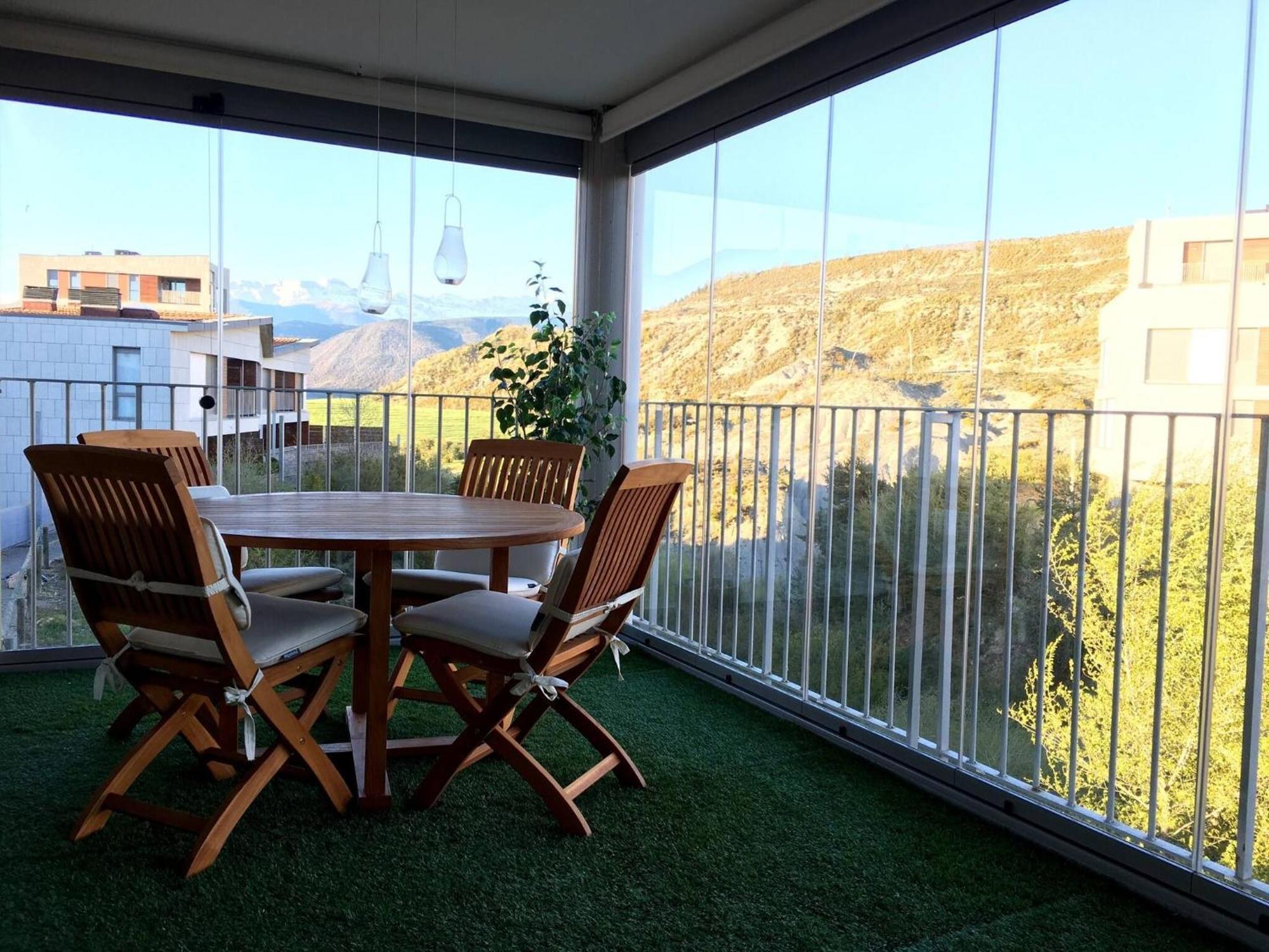 Coqueto Apto Con Vistas En Las Margas Golf N001 Sabinanigo Ngoại thất bức ảnh